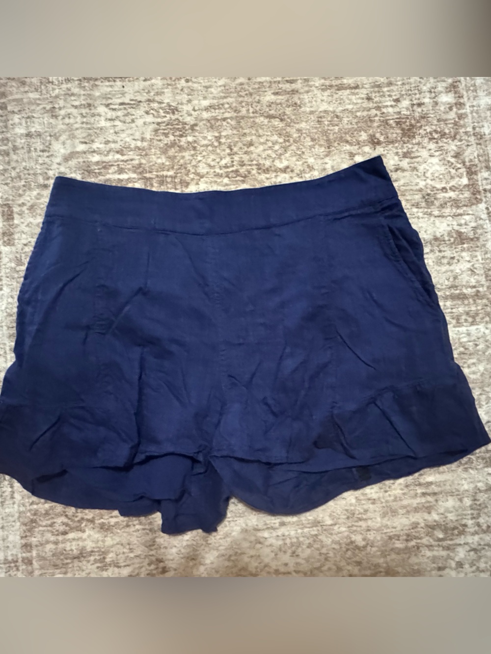 Vineyard Vines Navy Elastic Waist Ruffled Leg Shorts size M